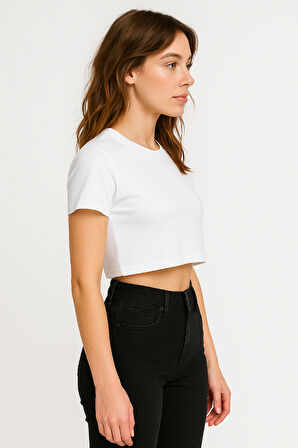 Beyaz Kadın Oversize  Crop Top Modelleri | Headwear Kalitesi ve Şıklığı |İpek Apre