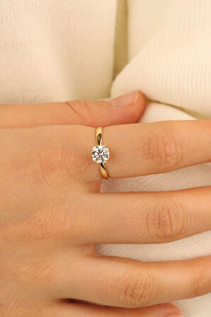 Sevgililer Günü Tektaş Altın Yüzük (IŞIKLI KUTU HEDİYELİ)