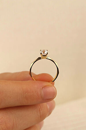 Sevgililer Günü Tektaş Altın Yüzük (IŞIKLI KUTU HEDİYELİ)