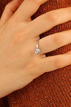 Beyaz Tektaş Altın Yüzük