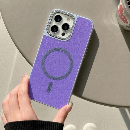 iPhone 16 PRO MAX uyumlu - Simli Magsafeli Kamera Çevresi Taşlı Yanları Silikon Kılıf