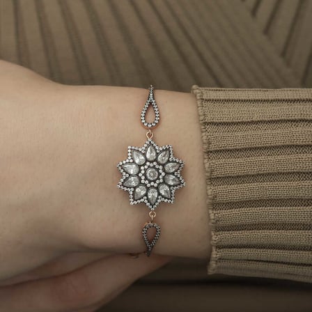 ​925 Ayar Gümüş Rose Çiçek Desenli Elmas Montür Bileklik