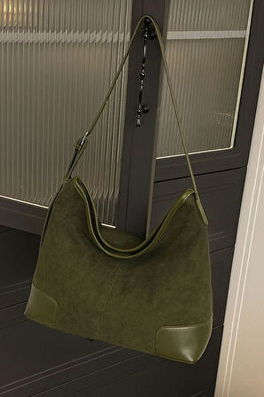 Büyük Kapasiteli Lüks Süet Deri Detaylı Omuz Çantası