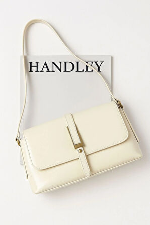 Lüks Toka Detaylı Parlak Deri Omuz & El Çantası