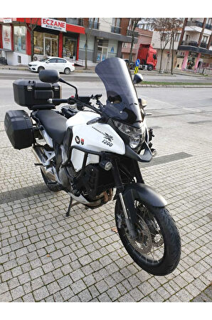 MOTOCAM Honda VFR 1200 Siperlik Ön Cam 2023-2025 Model 58cm Siyah Renkli 4mm