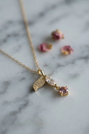 316L Çelik Zincir Gold Renk Balık Kuyruğu Model Kadın Kolye 5886