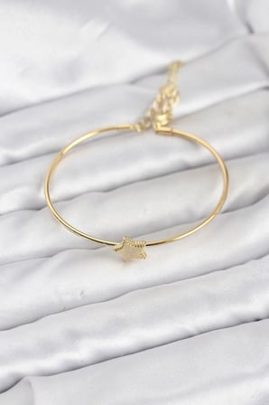 Yıldız Model Gold Renk Kadın Bileklik 5886