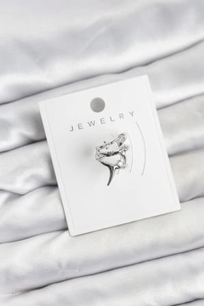 Gümüş Renk Pirinç Diken Model Kıkırdak Earcuff Küpe 5886