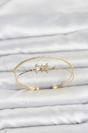 Pirinç Gold Renk Baget Zirkon Taşlı Objeli Kadın Bileklik 5886
