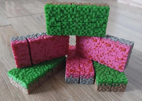 Çimen Desenli Infinity Cube Sonsuz Küp & Hareketli Stres Küpü Katlaç