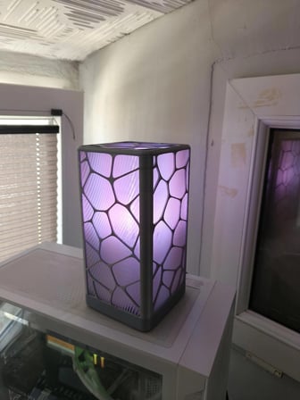 HızlıcaGeldi Modern Abajur Gece Lambası Elektrikli LED Renkli