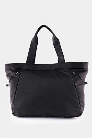 İnce Paraşüt Kumaştan, Yanları Lastikli Büzülebilen, Önde Büyük Cepli Kadın Çanta