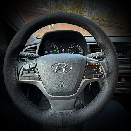 DİKİŞLİ DİREKSİYON KILIFI İTHAL SİYAH DERİ SİYAH DİKİŞLİ HYUNDAİ ELENTRA İÇİN