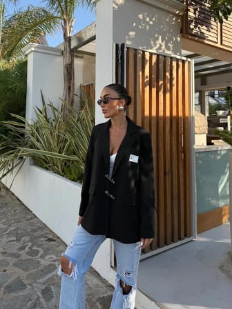 Kadın Siyah Çengel İğne Detaylı Blazer Ceket