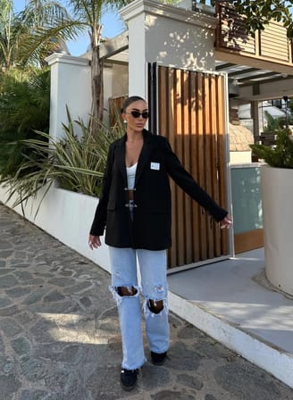 Kadın Siyah Çengel İğne Detaylı Blazer Ceket