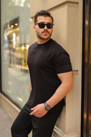 İKALES Erkek Kolları Dar Kesim Rahat Kalıp Basic Tişört