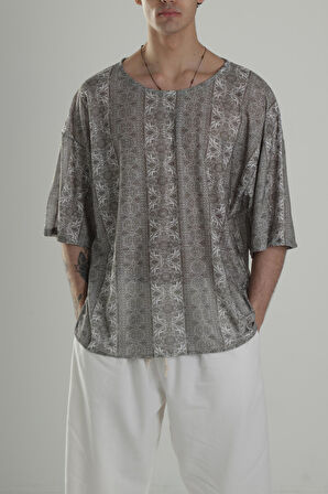 Etnik Yeşil Desenli T-Shirt