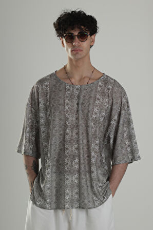 Etnik Yeşil Desenli T-Shirt