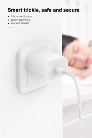 Type-C To Type-C 60W Örgü Data Ve Şarj Kablosu 100cm Beyaz