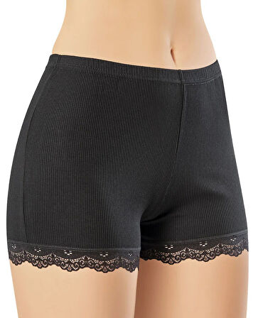 İncili Kadın Kaşkorse Paça Dantelli Şort