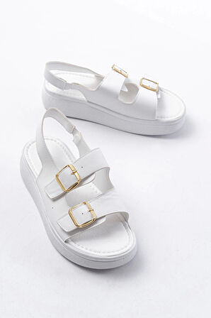 Beyaz Günlük Dolgu Topuk Toka Aksesuarlı Kadın Sandalet