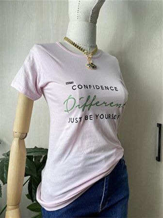 Confidence Baskılı Pembe Tshirt