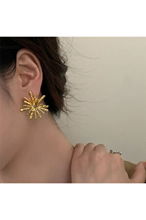 YILDIZ SAÇAKLI METAL GOLD KÜPE