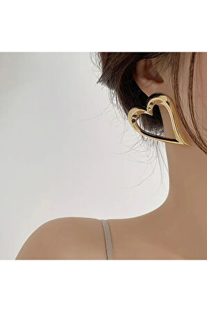 Romantik Büyük Kalp Dangle Küpe Hollow Out Metal Gold