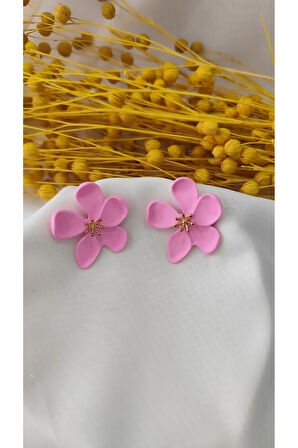 PEMBE MAT METAL ÇİÇEK KÜPE