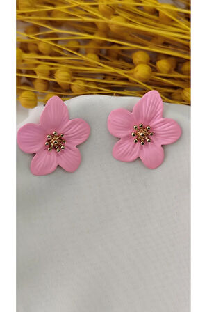 PEMBE PRESS MAT METAL ÇİÇEK KÜPE