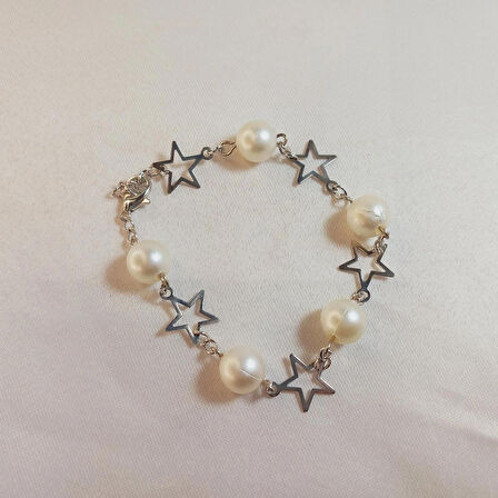 Crystal Atelier Star Y2K Fairycore Pinterest Tarzı Tasarım El Yapımı Kadın Yıldız Bileklik, Gümüş Rodyumlu İnci Boncuk Yıldız Figürlü Bileklik, Yıldız İnci Bileklik, Gümüş Kaplama Zincirli Mini Yıldız Bileklik