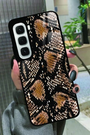 Infinix Hot 60İ Uyumlu Yılan Derisi Tasarımlı Parlak Silikon Kılıf