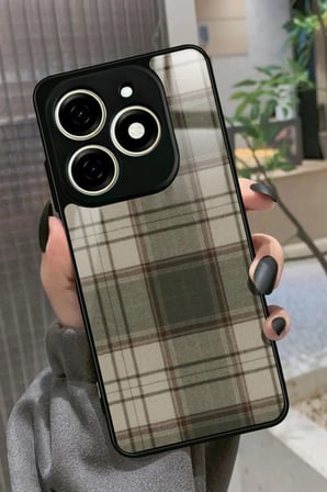 Infınıx Smart 8 Pro Uyumlu Yeşil Kare Tasarımlı Parlak Silikon Kılıf