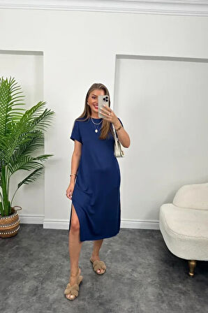 Kadın Kısa Kollu Yırtmaç Detaylı Salaş Viskon Elbise