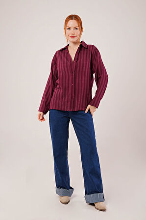 Düğmeli Ve Çizgi Detaylı Bordo Gömlek