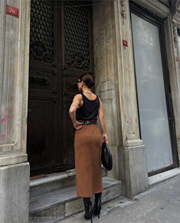 SÜET KALEM ETEK YIRTMAÇ DETAYLI - Taba