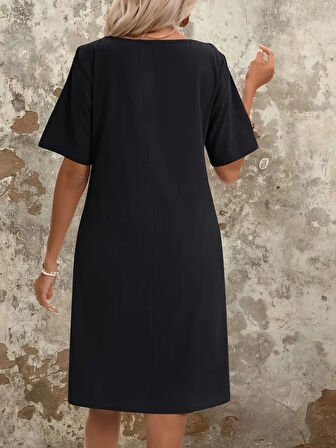 Kadın Kısa Kollu Yakası Açık önden Büzgülü Cep Detaylı Viskon Iki Iplik Elbise