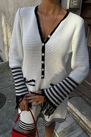 Triko Kolları Püsküllü Düğmeli Elbise 2849