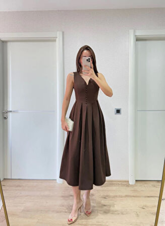 V Yaka Uzun Kolsuz Elbise- Kahverengi
