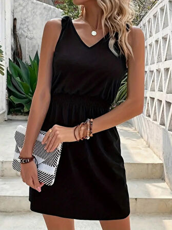 Kadın V Yakalı Belinde Gipe Detay Krep Elbise