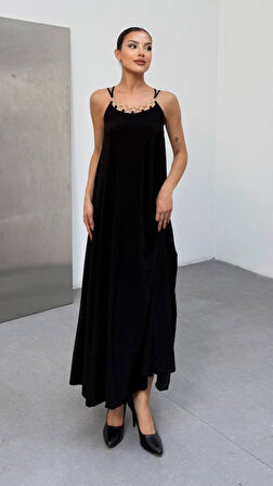 Kadın Omuz Askılı Kuş Gözü Zincir Detay Sandy Kumaş Maxi Boy Elbise