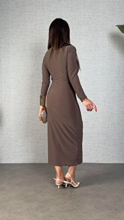 Kadın Balıkçı Yaka Toka Detay Sandy Kumaş Midi Boy Elbise