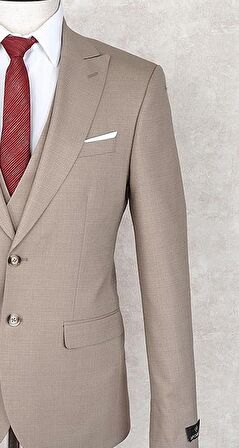 Jan Carlucci Slim Fit Sivri Yaka-Çift Yırtmaç Bej Rengi Drop 6 Yelekli Takım Elbise