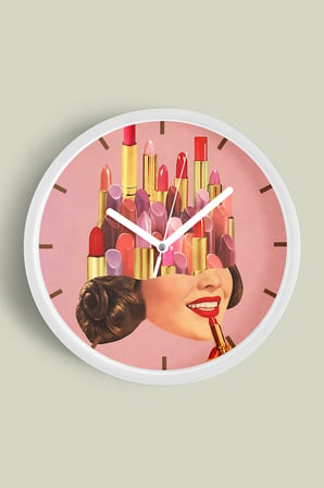 Lipstick - Ruj Modern Tasarım Duvar Saati - 42cm - Önü Camlı Beyaz Kasa - Sessiz Mekanizma