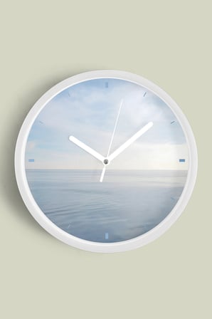 Deniz Manzaralı Modern Duvar Saati - 30cm - Önü Camlı Beyaz Kasa - Sessiz Mekanizma