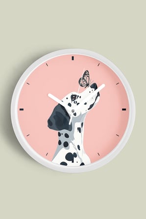 Sevimli Köpek Ile Kelebek Çocuk Odası Duvar Saati - 42cm - Önü Camlı Beyaz Kasa - Sessiz Mekanizma