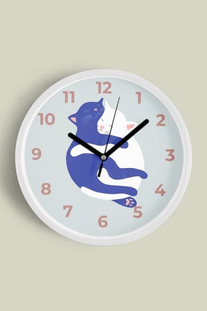 Sevimli Kediler - İkiz Çocuk Odası Duvar Saati - 42cm - Önü Camlı Beyaz Kasa - Sessiz Mekanizma