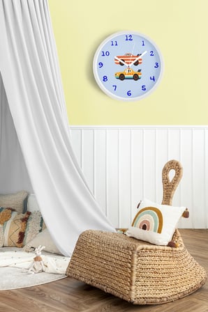 Araba Tasarımlı Çocuk Odası Duvar Saati - 42cm - Önü Camlı Beyaz Kasa - Sessiz Mekanizma