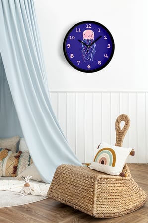 Sevimli Denizanası Çizimli Çocuk Odası Duvar Saati - 42cm - Önü Camlı Siyah Kasa - Sessiz Mekanizma