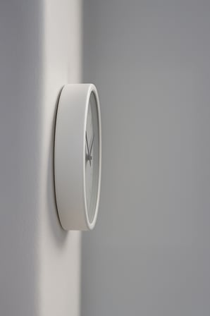 Sevimli Timsah Çocuk Odası Duvar Saati - 30cm - Önü Camlı Beyaz Kasa - Sessiz Mekanizma